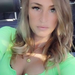 Meet your Posher, Tabitha